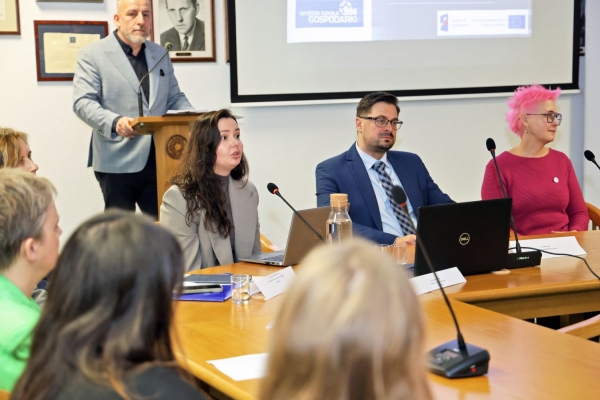 Kliknij, aby powiększyć zdjęcie.