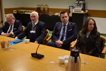 Click to zoom the picture.