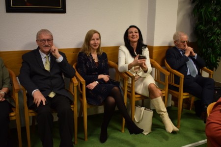 Click to zoom the picture.