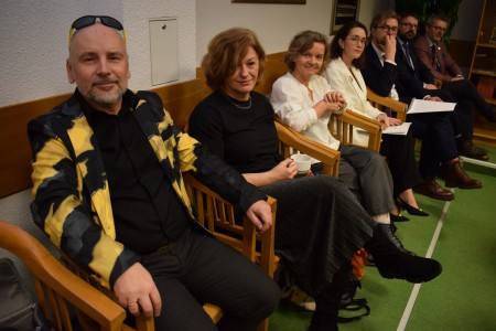 Click to zoom the picture.