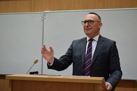 Click to zoom the picture.