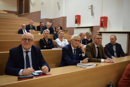 Click to zoom the picture.