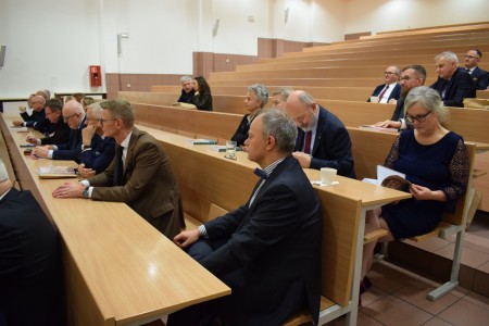 Click to zoom the picture.