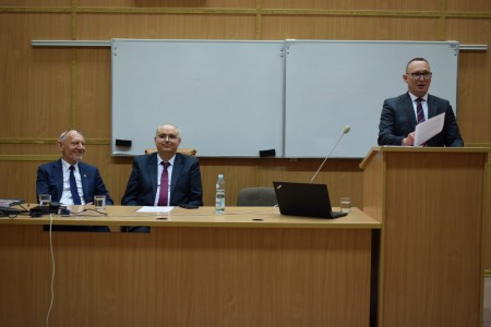 Click to zoom the picture.