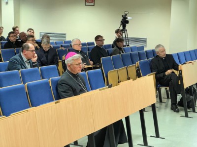 Click to zoom the picture.