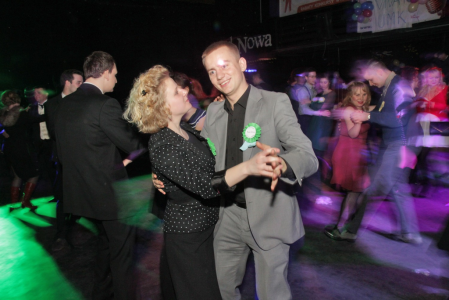 Click to zoom the picture.