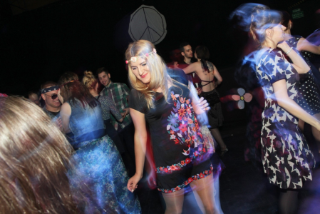 Click to zoom the picture.