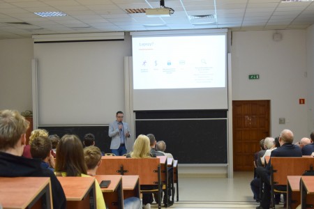 Click to zoom the picture.