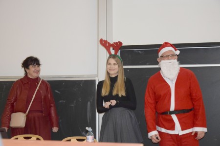 Click to zoom the picture.