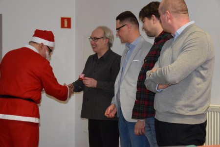 Click to zoom the picture.