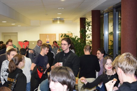 Click to zoom the picture.