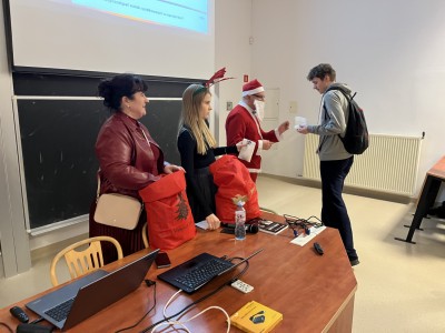 Click to zoom the picture.