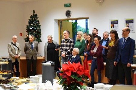 Click to zoom the picture.