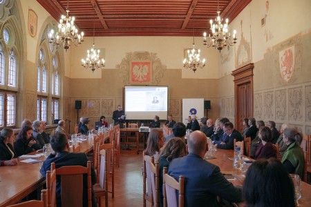 Click to zoom the picture.