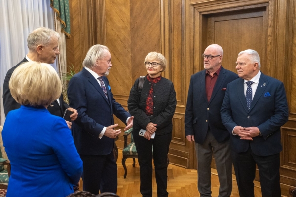 Kliknij, aby powiększyć zdjęcie.