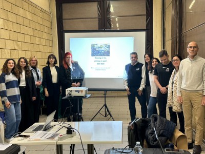 Click to zoom the picture.