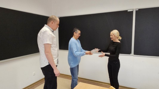 Click to zoom the picture.