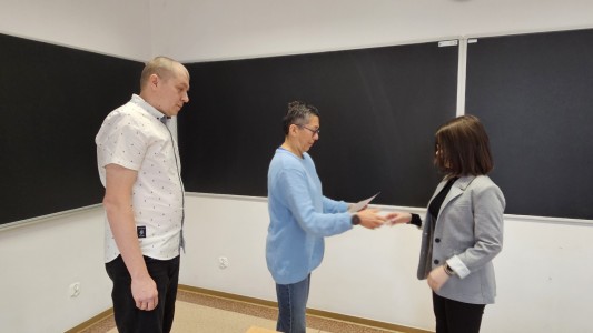 Click to zoom the picture.