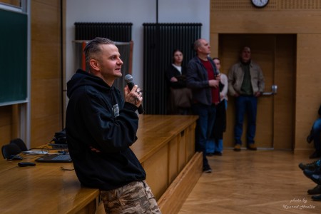 Click to zoom the picture.