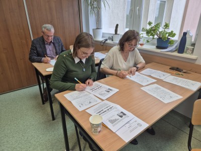 Click to zoom the picture.