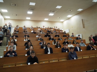 Click to zoom the picture.