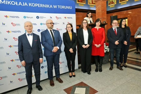 Click to zoom the picture.