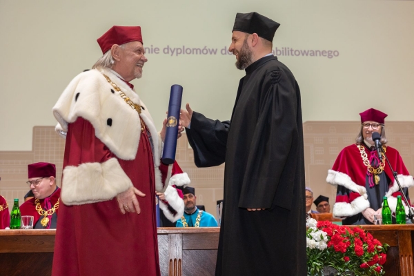 Kliknij, aby powiększyć zdjęcie.