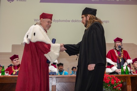 Click to zoom the picture.