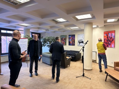 Click to zoom the picture.