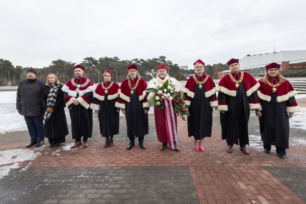 Kliknij, aby powiększyć zdjęcie.