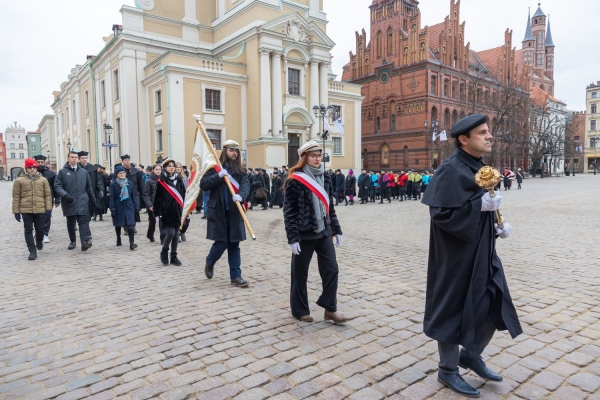 Kliknij, aby powiększyć zdjęcie.