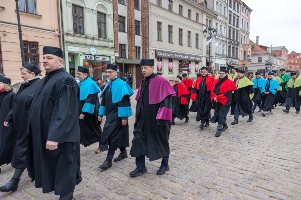 Kliknij, aby powiększyć zdjęcie.