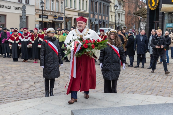 Kliknij, aby powiększyć zdjęcie.