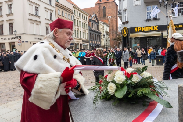 Kliknij, aby powiększyć zdjęcie.