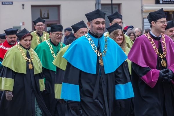 Kliknij, aby powiększyć zdjęcie.