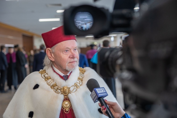 Kliknij, aby powiększyć zdjęcie.