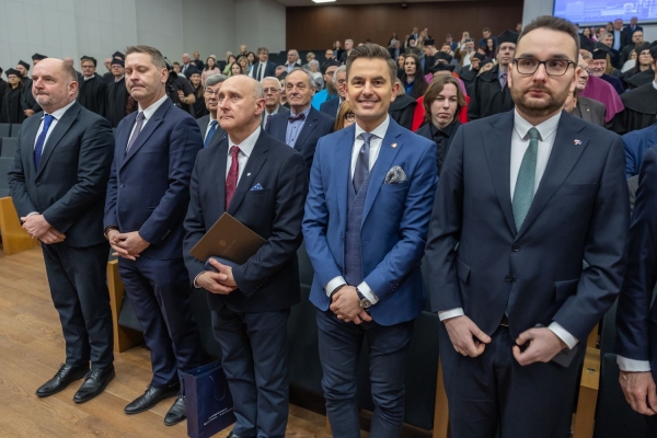 Kliknij, aby powiększyć zdjęcie.