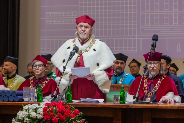 Kliknij, aby powiększyć zdjęcie.