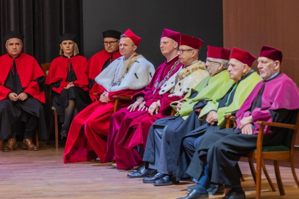 Kliknij, aby powiększyć zdjęcie.