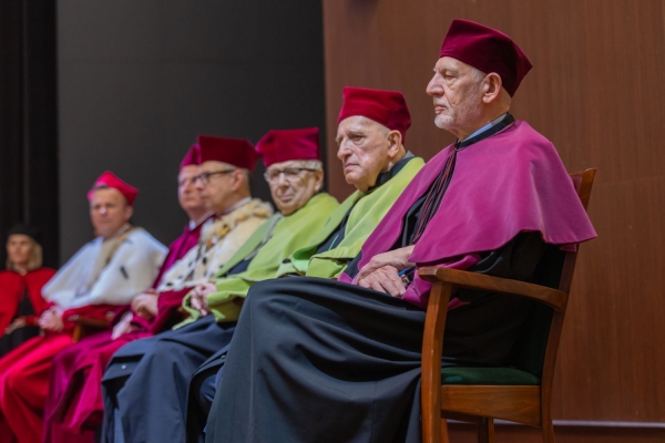 Kliknij, aby powiększyć zdjęcie.