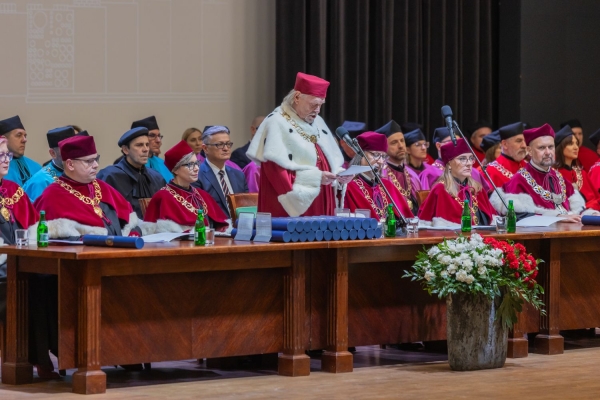 Kliknij, aby powiększyć zdjęcie.