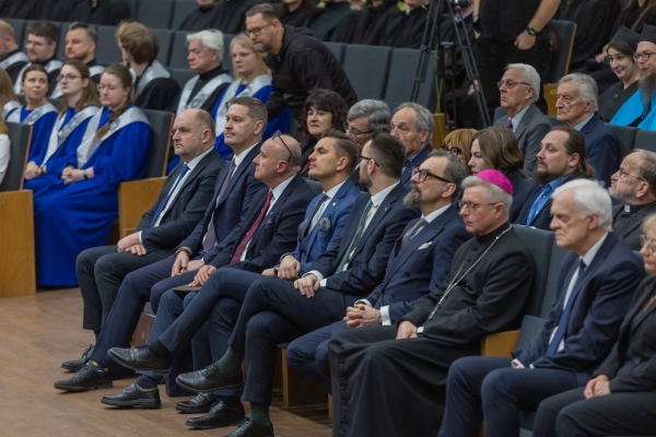 Kliknij, aby powiększyć zdjęcie.