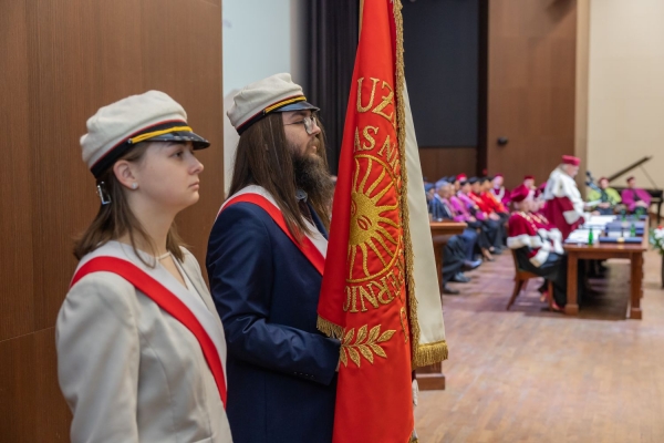 Kliknij, aby powiększyć zdjęcie.