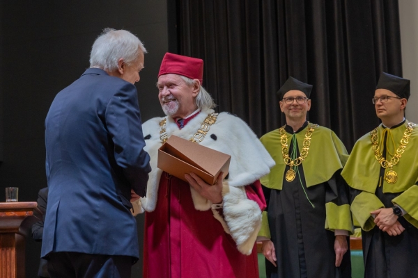 Kliknij, aby powiększyć zdjęcie.