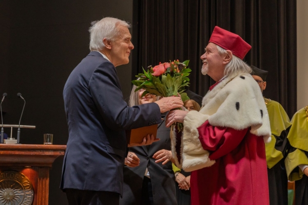 Kliknij, aby powiększyć zdjęcie.