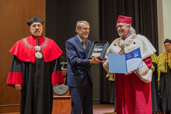 Kliknij, aby powiększyć zdjęcie.