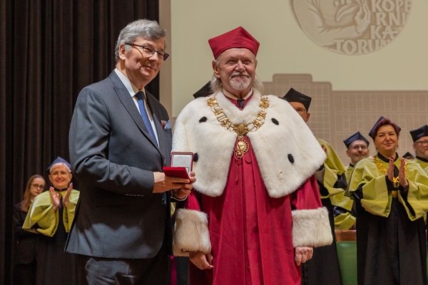 Kliknij, aby powiększyć zdjęcie.