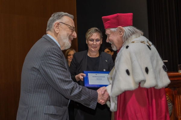 Kliknij, aby powiększyć zdjęcie.