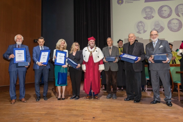 Kliknij, aby powiększyć zdjęcie.