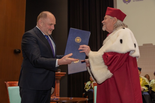 Kliknij, aby powiększyć zdjęcie.